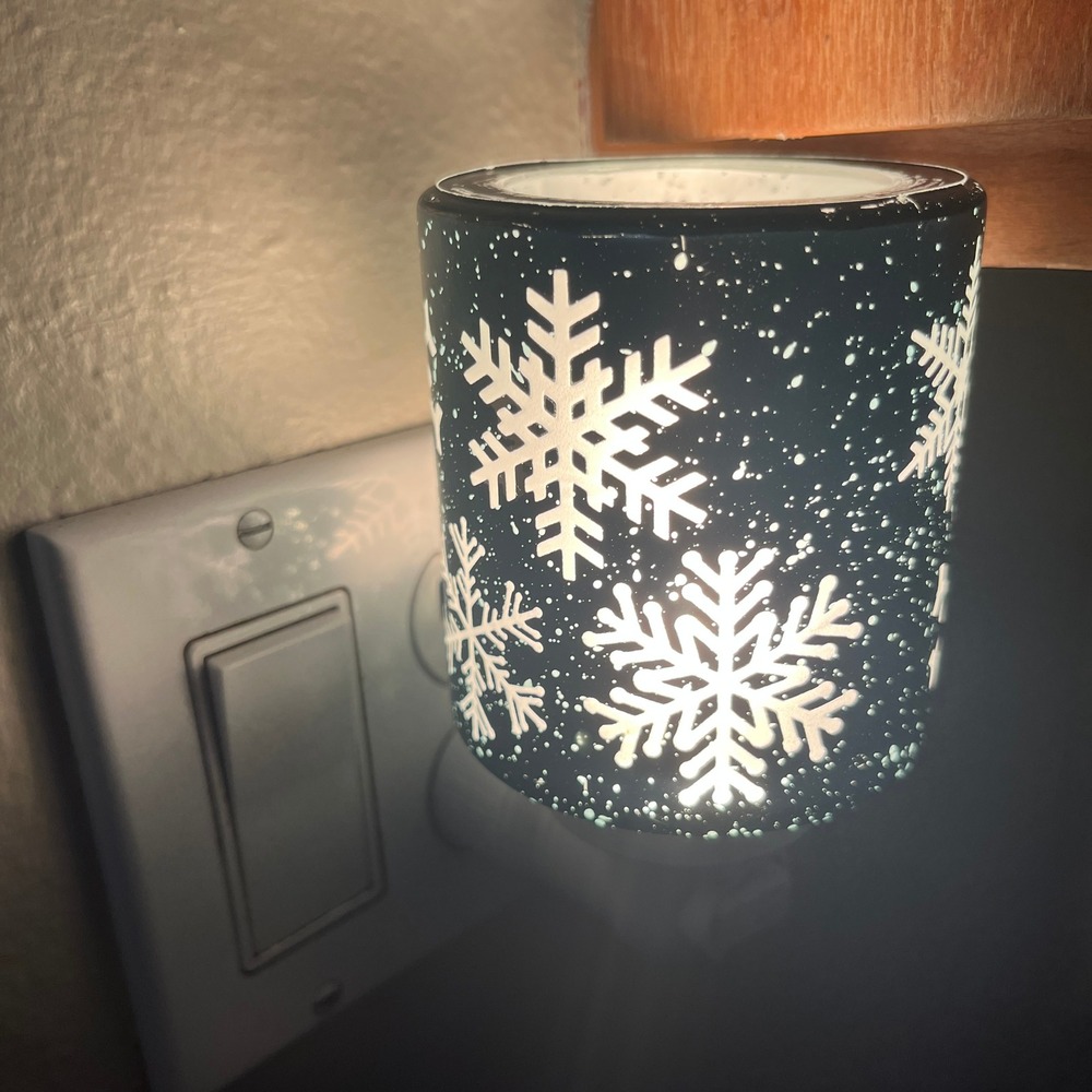 Scentsy Falling Snowflake Mini Warmer Plug-In Small Blue Metallic Winter Decor